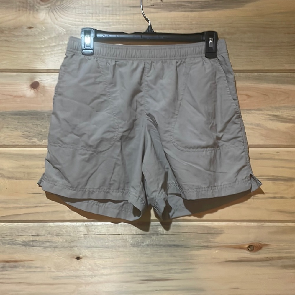 Columbia small khaki shorts